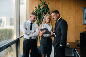 How to Select the Best Business Setup Agents for Your Company